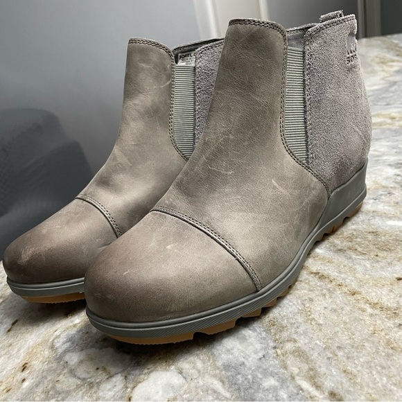 NWT Sorel Evie Pull-On Waterproof Bootie in Quarry/Gum2 Size 8.5 - Picture 3 of 11